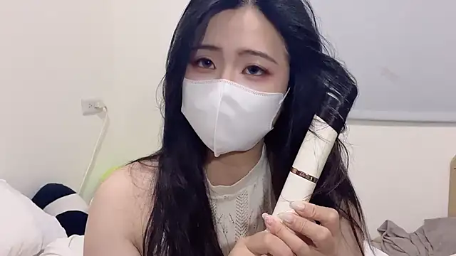 LHeart online show from 09/26/25, 02:43