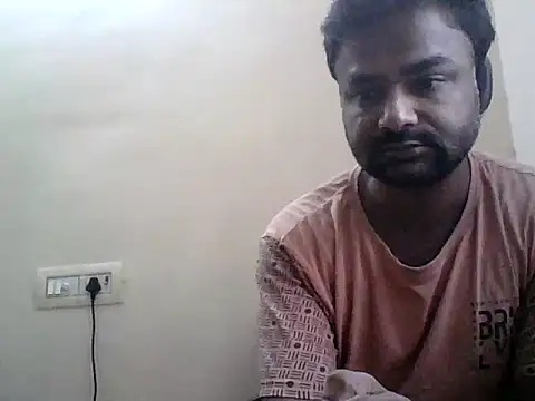 Snapshot of sree4143 chatting on 10/20/25, 11:43 sree4143 online show from 10/20/25, 11:43