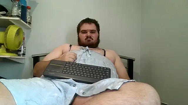 Snapshot of alexthe9t chatting on 10/21/25, 07:36 alexthe9t online show from 10/21/25, 07:36