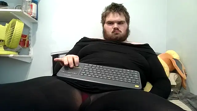 Snapshot of alexthe9t chatting on 11/17/25, 05:41 alexthe9t online show from 11/17/25, 05:41