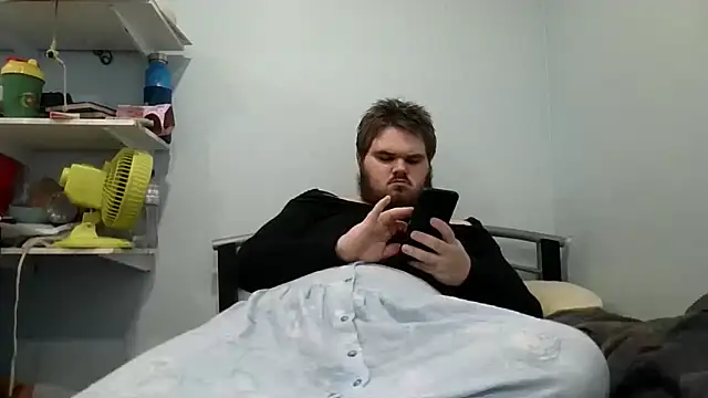 Snapshot of alexthe9t chatting on 11/27/25, 08:22 alexthe9t online show from 11/27/25, 08:22