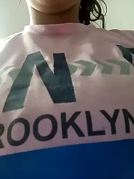 Fox Roxxan online show from 10/03/25, 05:48