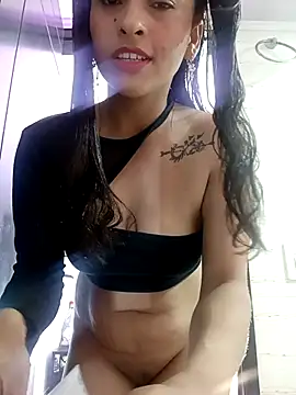 Fox Roxxan online show from 11/10/25, 01:15