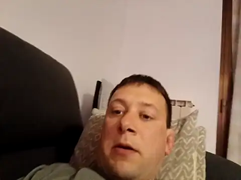 Snapshot of Alessio1987 chatting on 03/09/26, 08:57 Alessio1987 online show from 03/09/26, 08:57