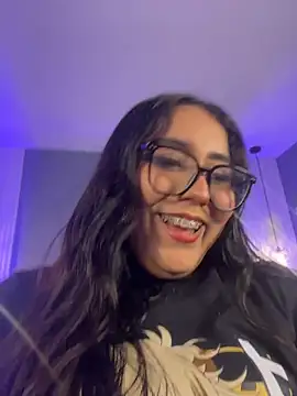KatlynRous online show from 05/07/26, 06:57