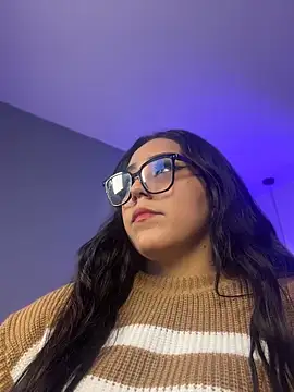 KatlynRous online show from 05/15/26, 06:37