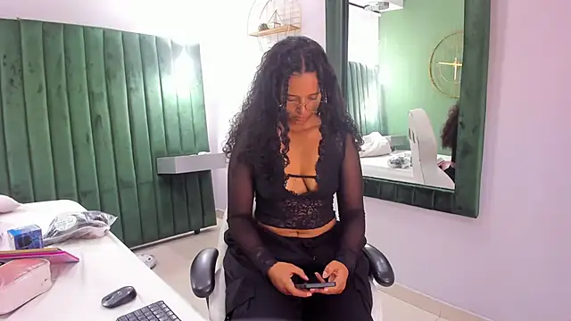 Sweet Lucyy online show from 09/27/25, 05:12