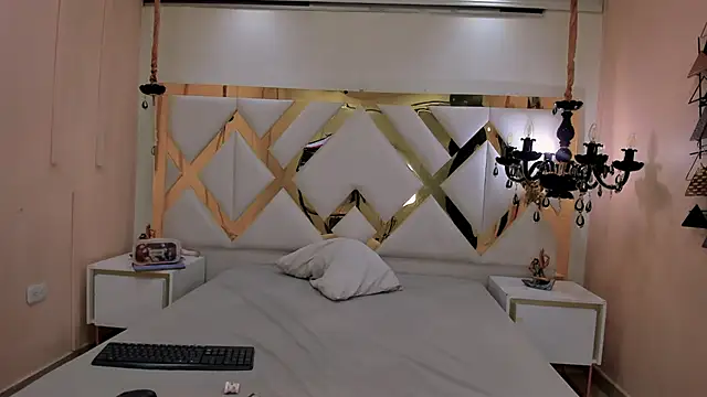 Sweet Lucyy online show from 10/11/25, 09:24