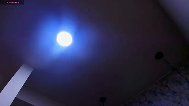 Snapshot of Luciifeer_ chatting on 11/23/25, 05:13 Luciifeer online show from 11/23/25, 05:13