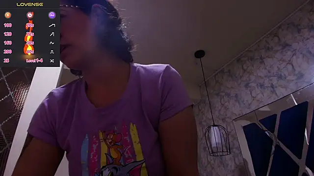 Snapshot of Luciifeer_ chatting on 11/27/25, 06:43 Luciifeer online show from 11/27/25, 06:43