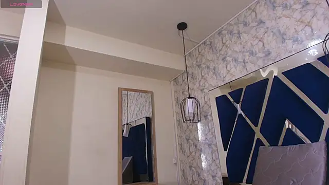 Snapshot of Luciifeer_ chatting on 11/28/25, 06:32 Luciifeer online show from 11/28/25, 06:32