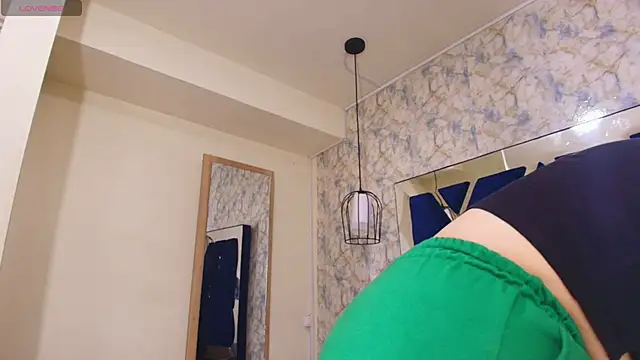 Snapshot of Luciifeer_ chatting on 11/29/25, 06:55 Luciifeer online show from 11/29/25, 06:55