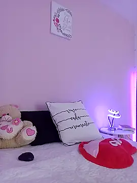 Snapshot of Mia_Seduction_ chatting on 09/23/25, 12:13 Mia Seduction online show from 09/23/25, 12:13