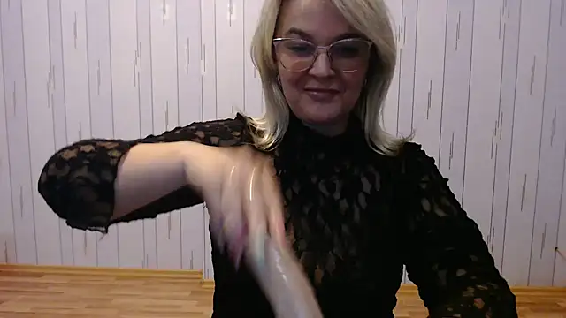 EleanoraDream online show from 10/14/25, 03:13