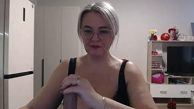 Snapshot of EleanoraDream chatting on 05/08/26, 09:58 EleanoraDream online show from 05/08/26, 09:58