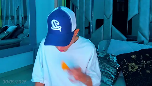 Sebax Young online show from 10/01/25, 08:04