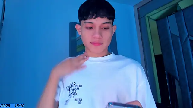 Sebax Young online show from 10/15/25, 08:09