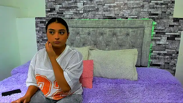 Snapshot of nicolexxaleja chatting on 09/22/25, 08:11 nicolexxaleja online show from 09/22/25, 08:11