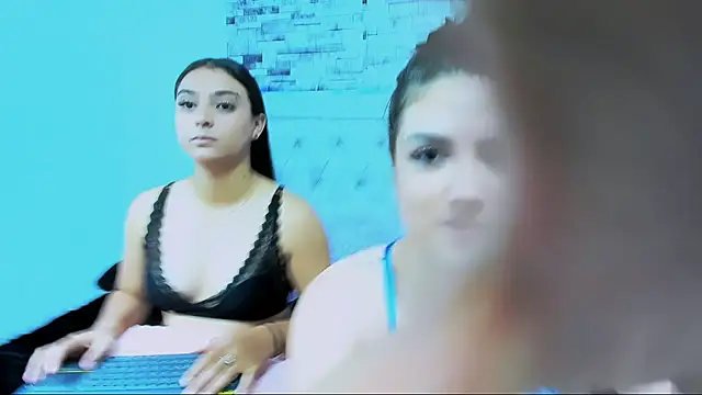 Snapshot of nicolexxaleja chatting on 10/19/25, 05:02 nicolexxaleja online show from 10/19/25, 05:02