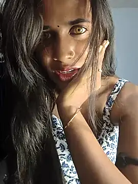 Snapshot of cute_radhikaa chatting on 09/22/25, 05:26 cute radhikaa online show from 09/22/25, 05:26