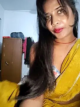 Snapshot of cute_radhikaa chatting on 11/12/25, 06:41 cute radhikaa online show from 11/12/25, 06:41