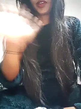 Snapshot of cute_radhikaa chatting on 12/18/25, 06:36 cute radhikaa online show from 12/18/25, 06:36