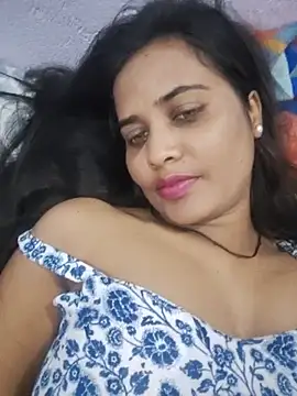 cute radhikaa online show from 06/13/26, 08:23