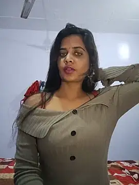 cute radhikaa online show from 06/16/26, 10:07