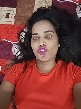 cute radhikaa online show from 07/13/26, 06:33