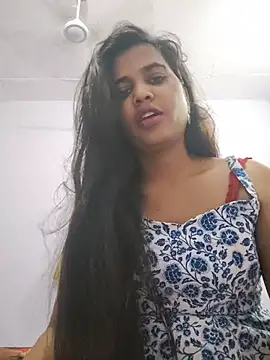 cute radhikaa online show from 07/14/26, 07:24