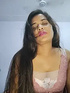 cute radhikaa online show from 07/14/26, 07:30