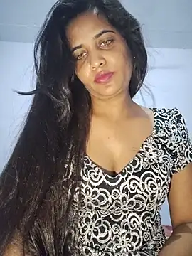 cute radhikaa online show from 07/20/26, 07:38