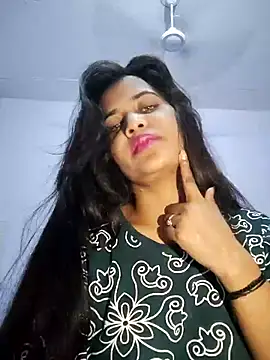 cute radhikaa online show from 07/23/26, 09:02