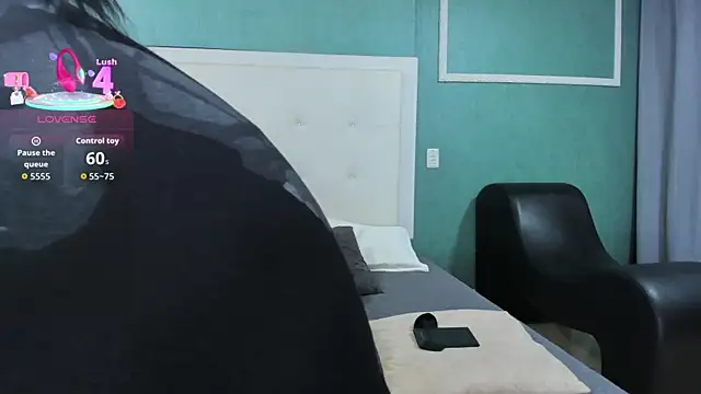 Snapshot of ania_gomez chatting on 11/13/25, 09:58 ania gomez online show from 11/13/25, 09:58