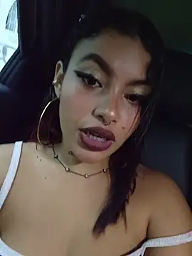 Snapshot of Yessica_Lopezz chatting on 03/12/26, 12:11 Yessica Lopezz online show from 03/12/26, 12:11