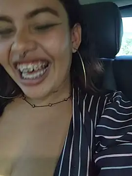 Snapshot of Yessica_Lopezz chatting on 04/01/26, 01:41 Yessica Lopezz online show from 04/01/26, 01:41