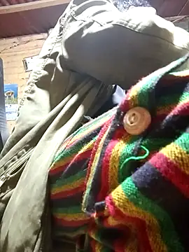 LecheDeSoya666 online show from 10/02/25, 03:13