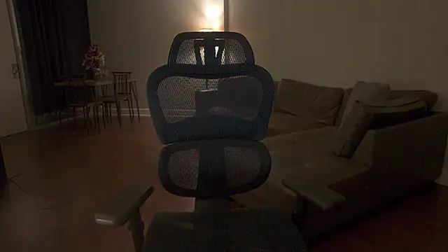 Snapshot of lolateton chatting on 10/05/25, 05:28 lolateton online show from 10/05/25, 05:28