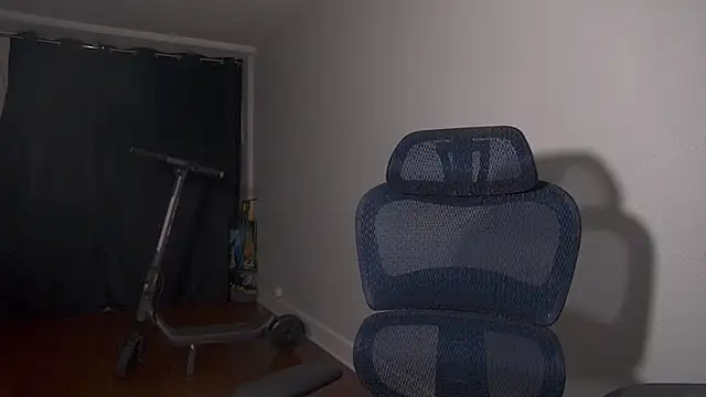 Snapshot of lolateton chatting on 10/16/25, 11:39 lolateton online show from 10/16/25, 11:39