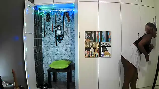 BaDSubMiss online show from 09/29/25, 04:28