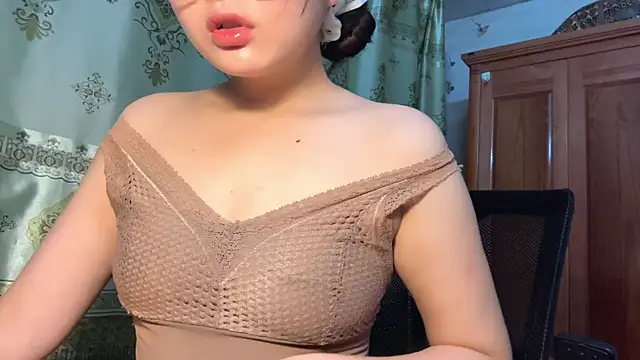LinYi Office online show from 07/23/26, 01:41