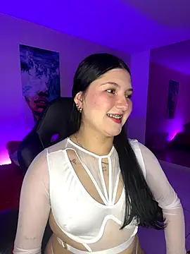 Snapshot of Celestee69 chatting on 10/03/25, 07:44 Celestee69 online show from 10/03/25, 07:44