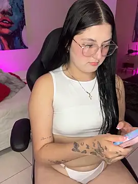 Celestee69 online show from 11/11/25, 07:47