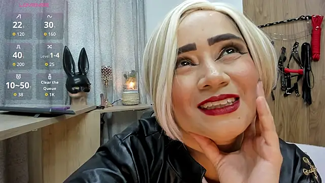 KristhalRasmussel online show from 10/06/25, 10:07