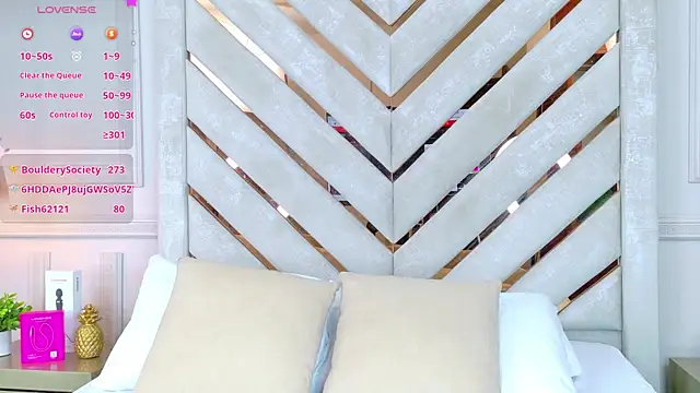 Snapshot of Agatha-Adams chatting on 10/06/25, 02:36 Agatha-Adams online show from 10/06/25, 02:36