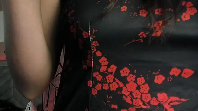 Snapshot of Bella_Williiams chatting on 10/18/25, 12:17 Bella Williiams online show from 10/18/25, 12:17