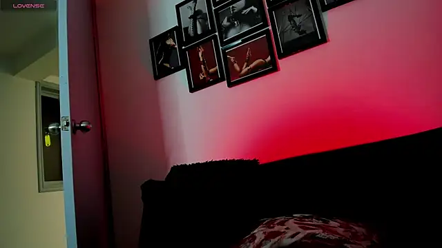 Snapshot of MistressNyx_cg chatting on 09/30/25, 02:22 MistressNyx cg online show from 09/30/25, 02:22