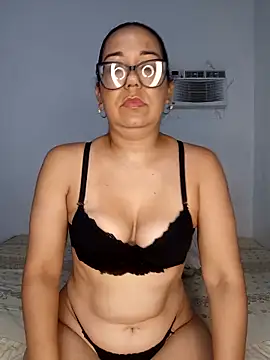 Snapshot of MilfTentasion chatting on 03/22/26, 02:59 MilfTentasion online show from 03/22/26, 02:59