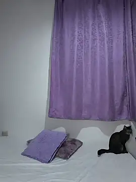 Snapshot of Coralinne__ chatting on 06/05/26, 01:01 Coralinne online show from 06/05/26, 01:01