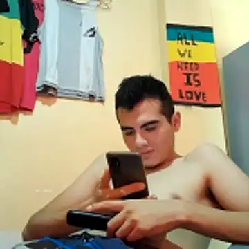 Snapshot of Ortiz3404 chatting on 05/08/26, 06:35 Ortiz3404 online show from 05/08/26, 06:35